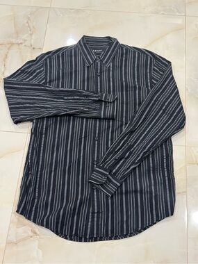 Striped Black & Gray Long-Sleeve Button-Down Shirt